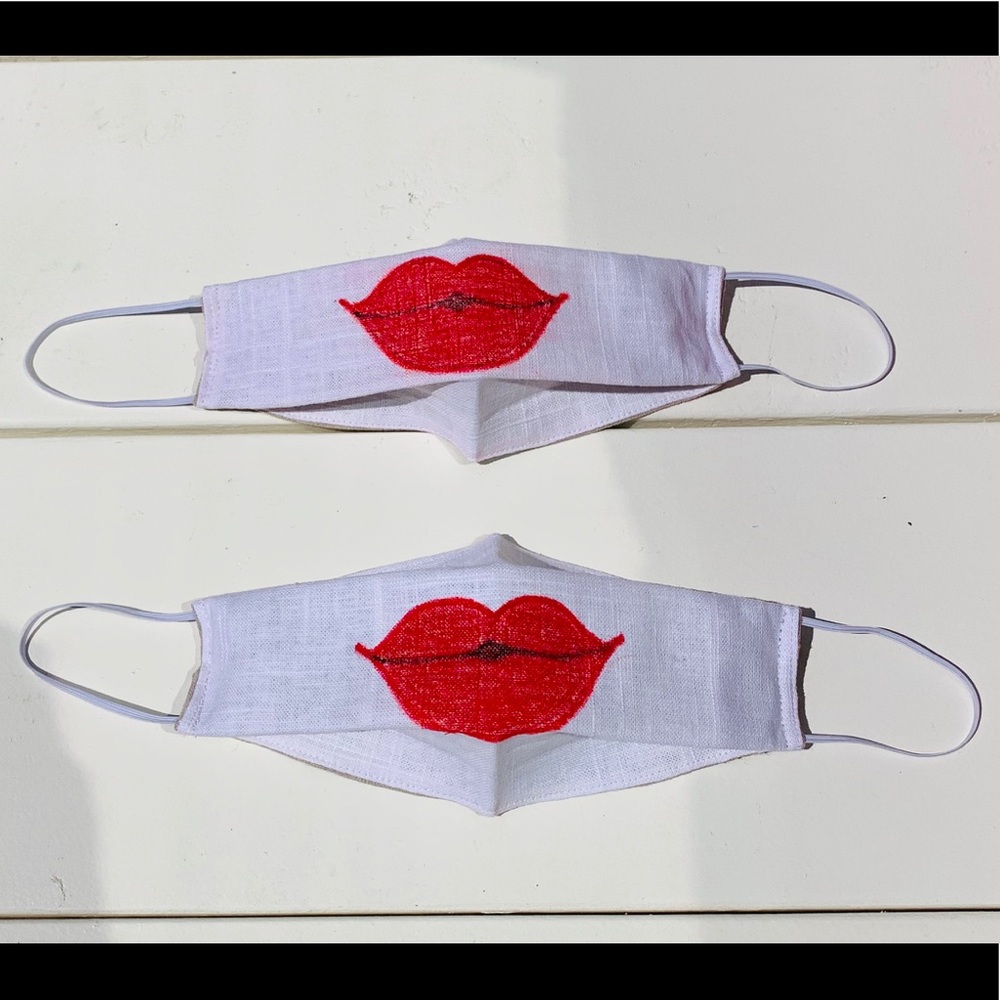 Bundle of 2 red lips face mask